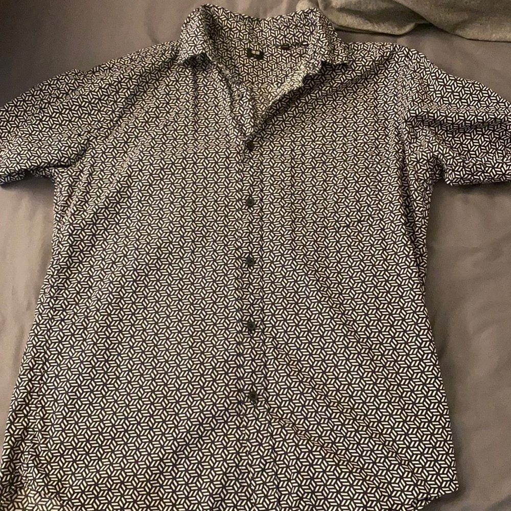 Uniqlo men short sleeve button down